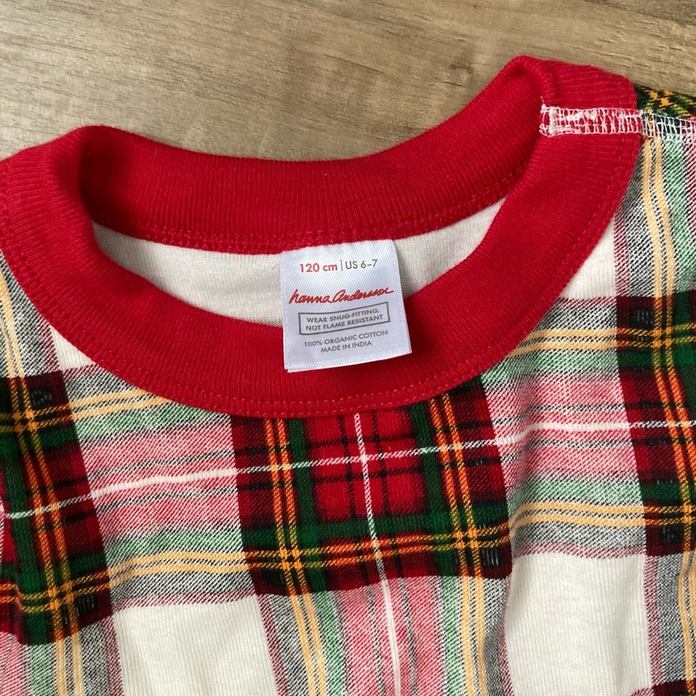 [Hanna Andersson] Set of 2 Christmas Tops 120 / US 6-7 - Picture 4 of 7